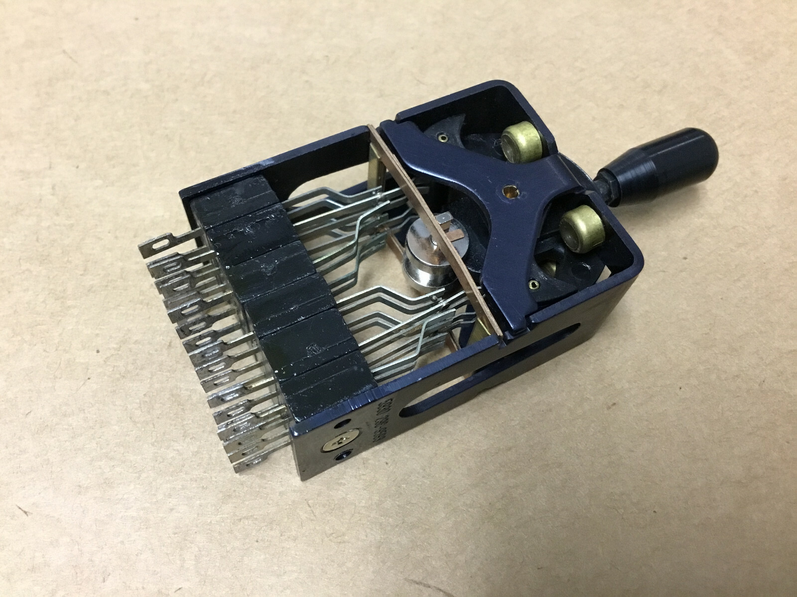 (1 PC)  TADIRAN  SC-C-84553  LEVER SWITCH  NSN# 5930-00-259-7528