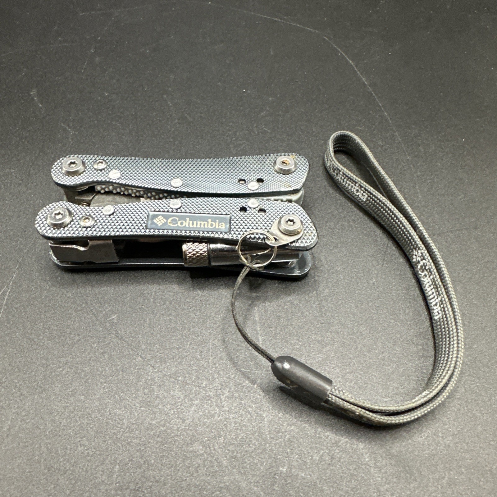 Colombia Pocket Pliers Keychain Bottle Opener Outdoor Camp Tool Flashlight Gray