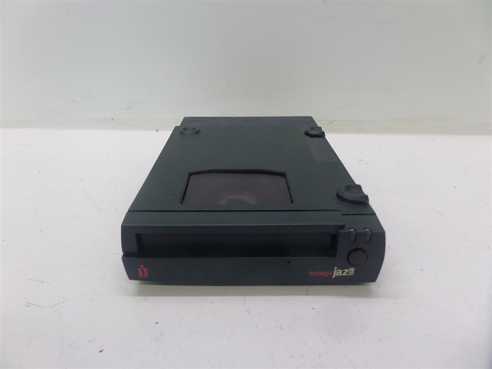 Iomega V1000S External 1GB Jaz Drive SCSI Drive - Loose Window