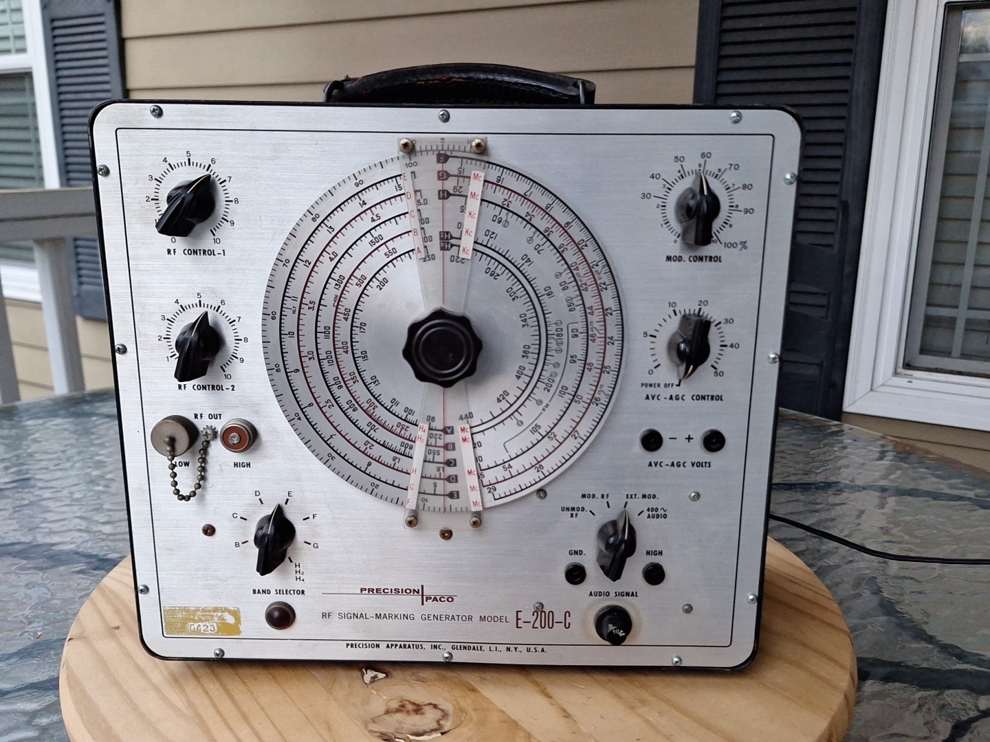 Vintage PRECISION PACO E-200-C RF SIGNAL-MARKING GENERATOR Untested