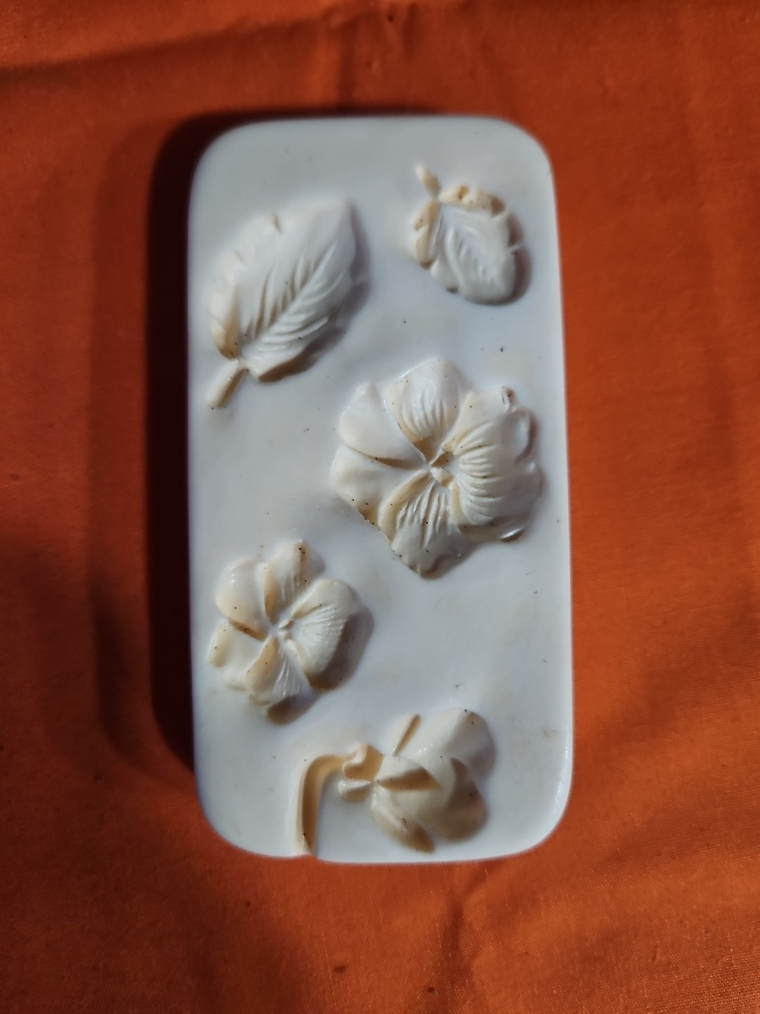 AMACO Pansies 1995 Push Mold Judy Maddigan Polymer Clays & Fimo Flower Cheater