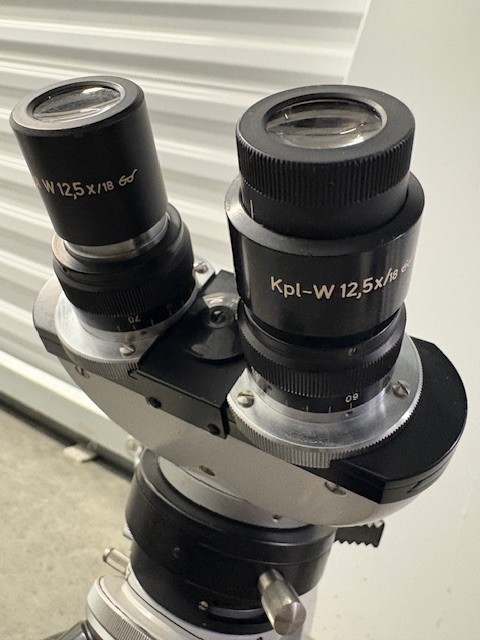 Zeiss Standard 18 Polarizing Microscope w/ Lens & Rotating Stage