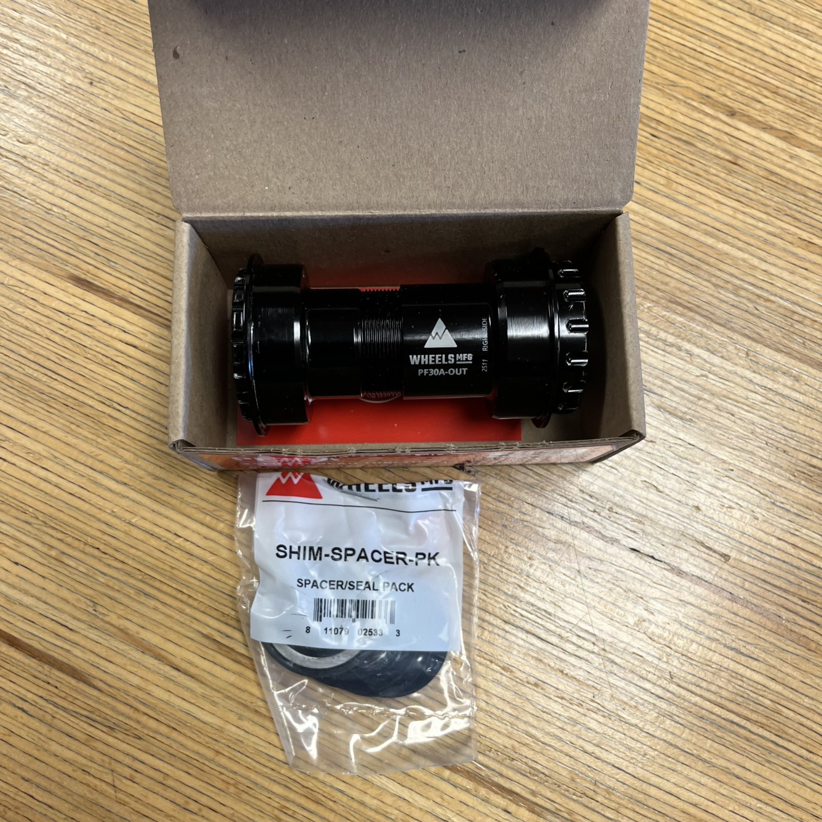 PF30A Outboard Bottom Bracket Wheels Mfg, 24mm Cranks Shimano PF30AOUT-SHIMAC