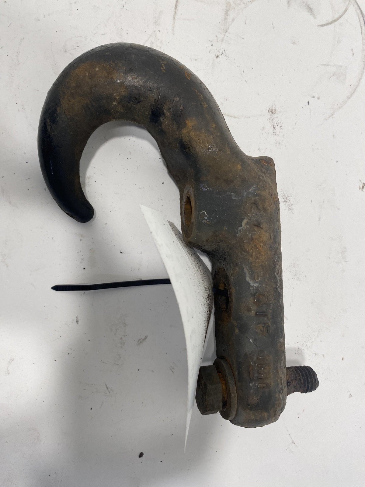 2003 Tow Hooks & Couplings 1516047000 for Freightliner CST120 (731-10249)