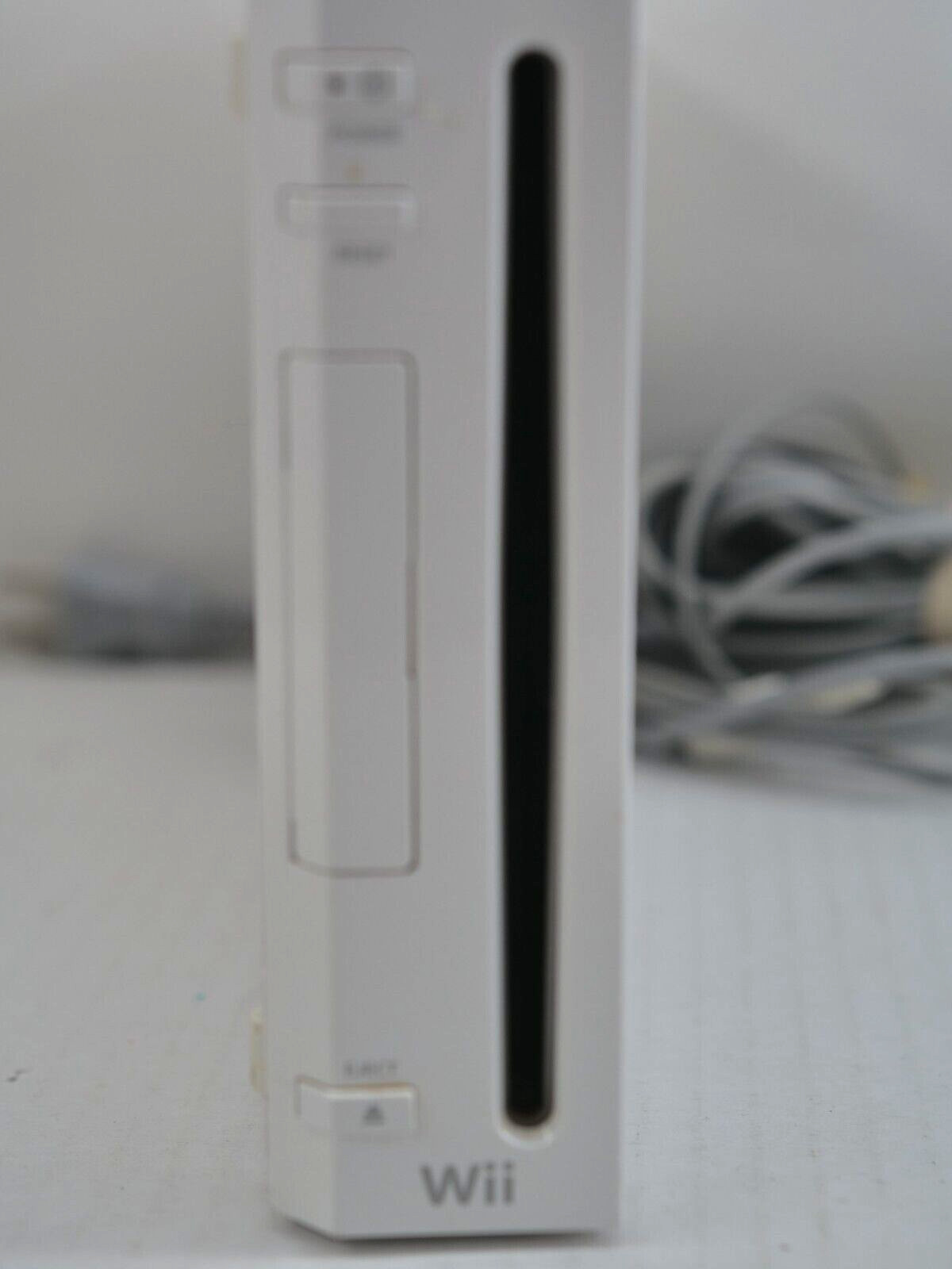 Nintendo Wii Console RVL-001 OEM Cables Radiator