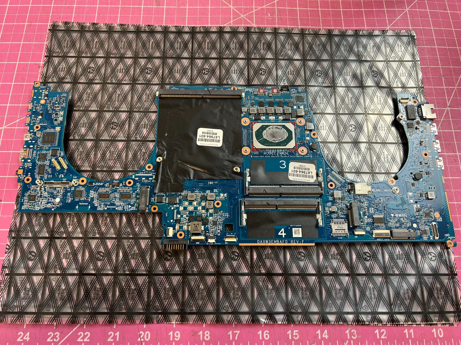HP ZBook 17 G6 Motherboard i7-9850H 2.6Ghz L67964-601 DAXW3EMBAF0