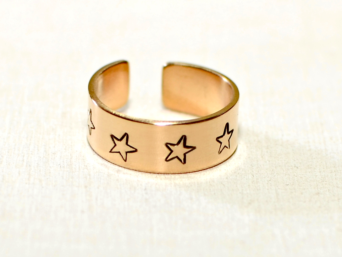 bronze toe ring with stars