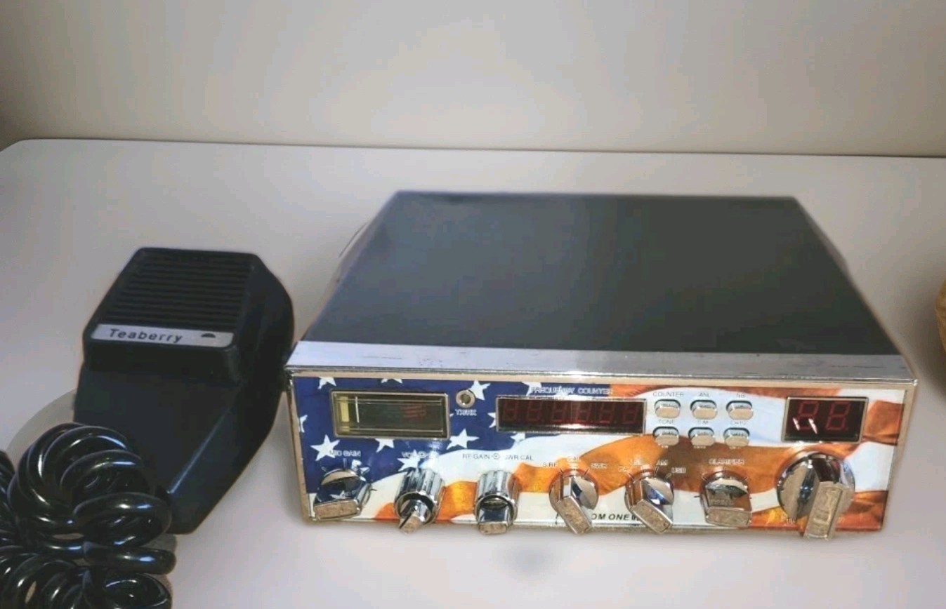 Ranger TR-696FD1 Freedom One Radio w/ Mic