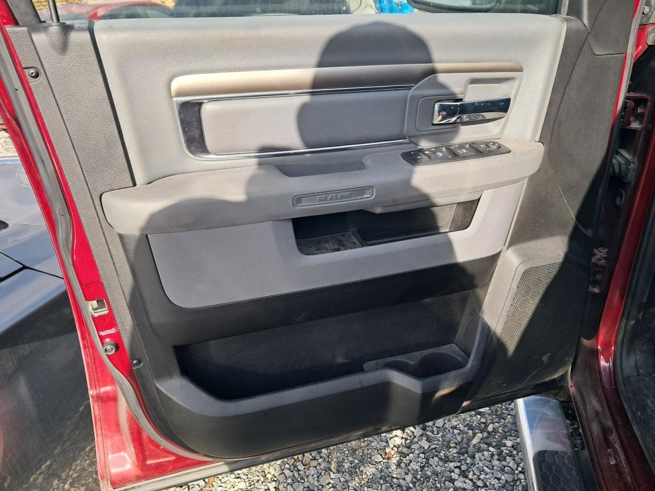TDODR1500 2020 Glove Box 4889319