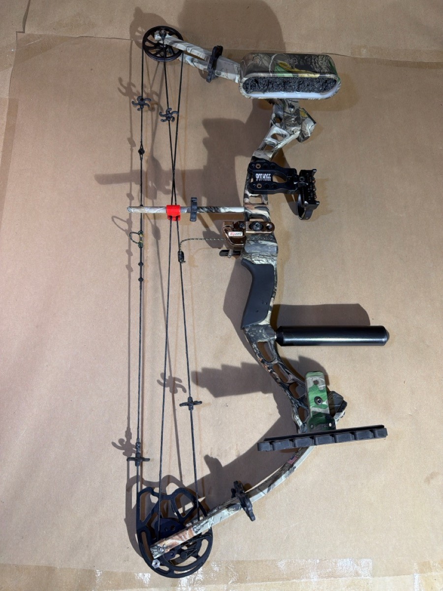 BOWTECH DIAMOND, COMPOUND BOW (292973-1)