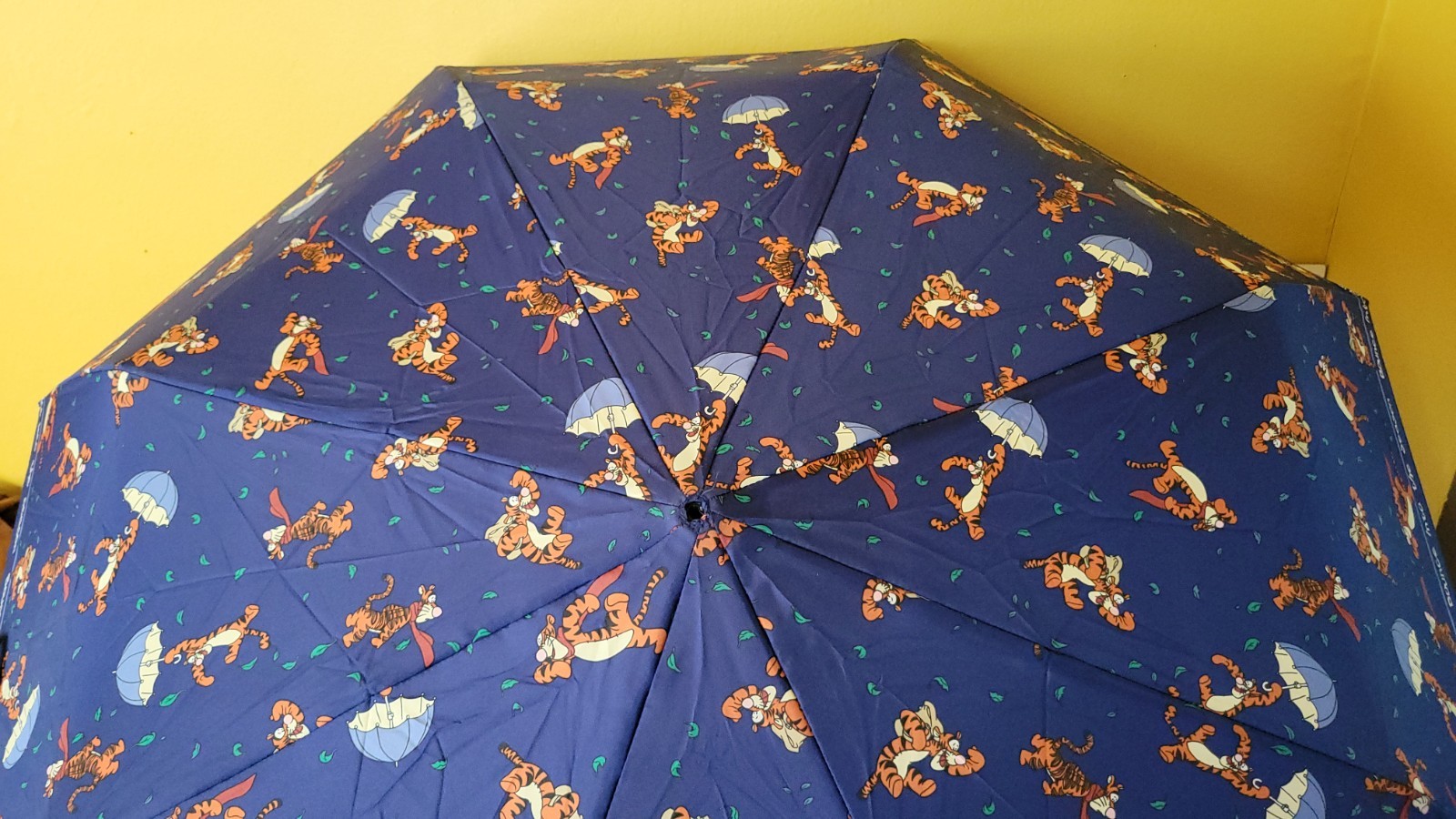 Disney Store Tigger Compact Folding Umbrella Blue, Manual All-Over Print