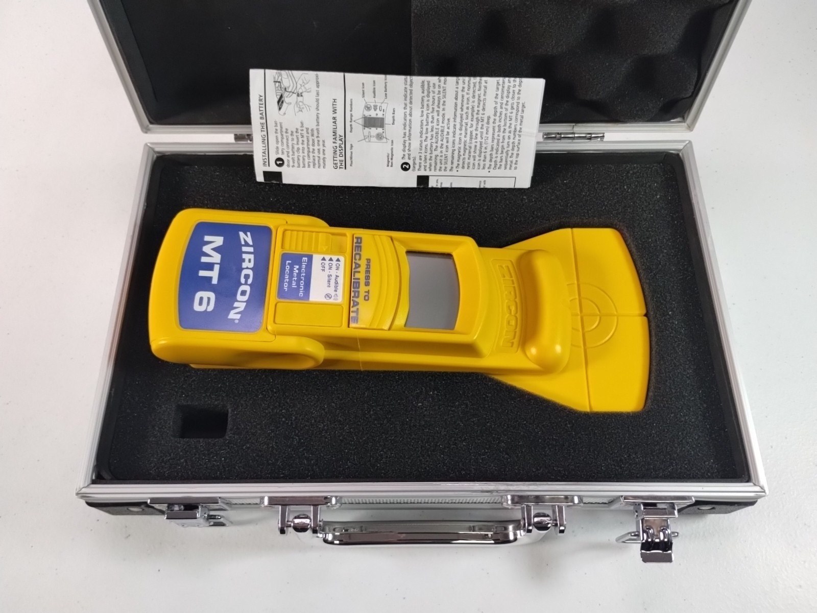 Zircon MT 6 Metal Locater with Carrying Case Fully Tested 30 Day Warranty