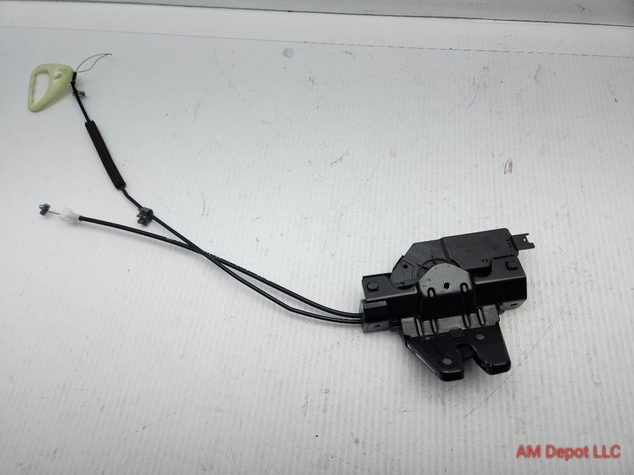 2009 BMW 135i 128i E82 E88 Trunk Lid Lock Actuator 51247840617, 51248196401