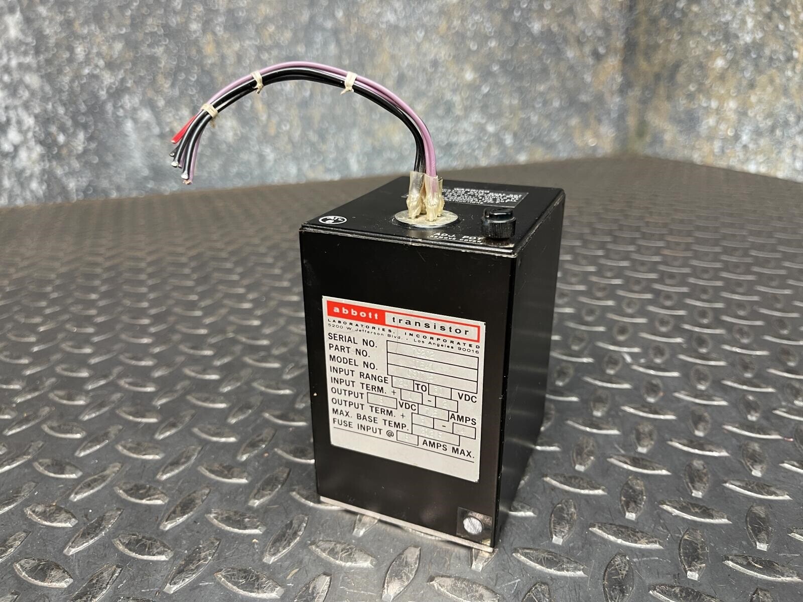 Abbott C8D7.5 Transistor Output 8VDC 7.5A, Input 24 to 30 VDC