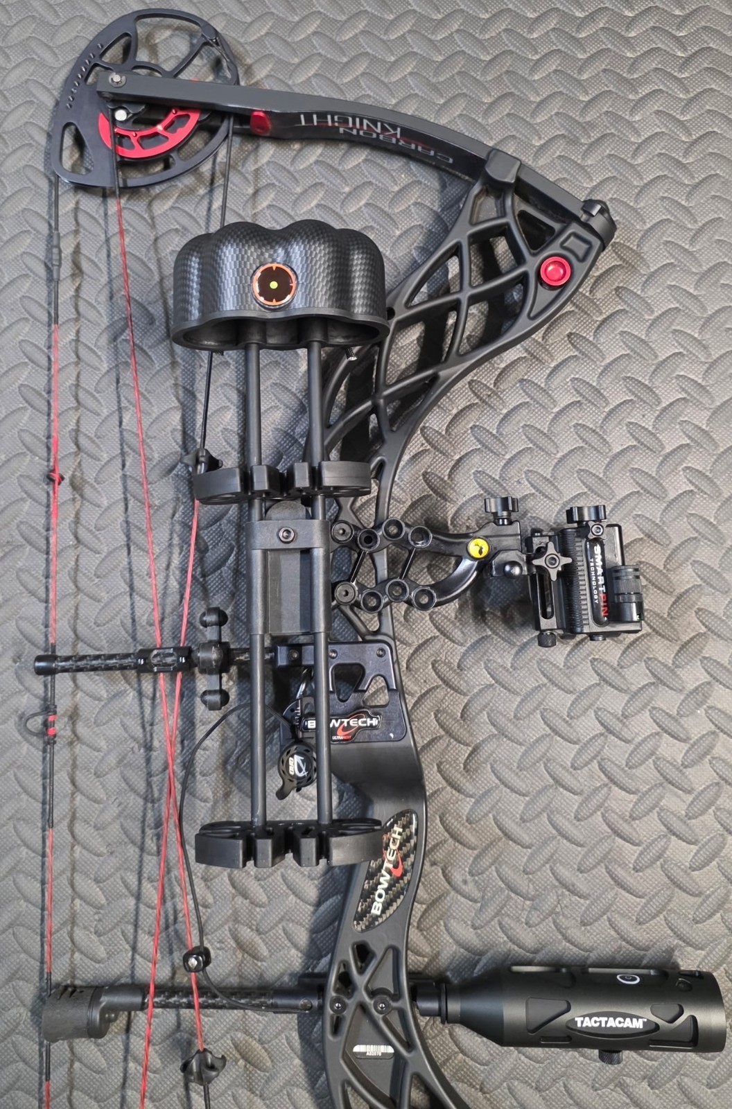 RH Bowtech Carbon Knight Compound Bow Black Red Carbon Fiber with Accessories