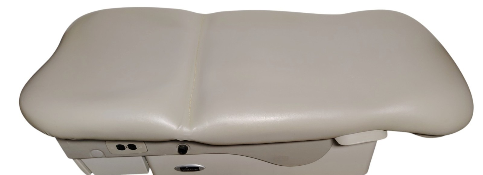 Midmark 623-008 Barrier Free Power Exam Table with Hand Controller