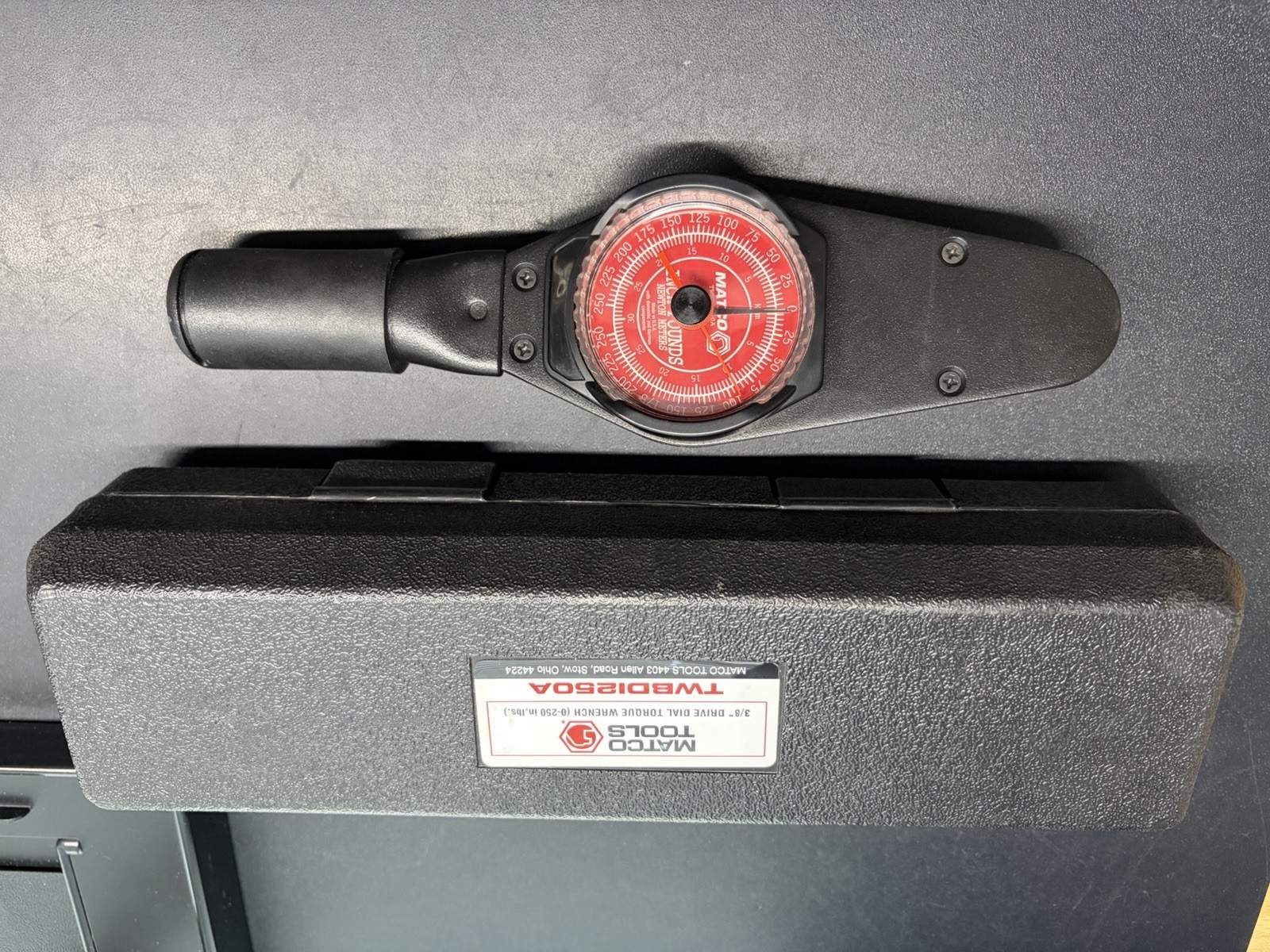 MATCO TOOLS TWBDI250A 3/8" Drive Dial Torque Wrench 0 - 250 in lbs
