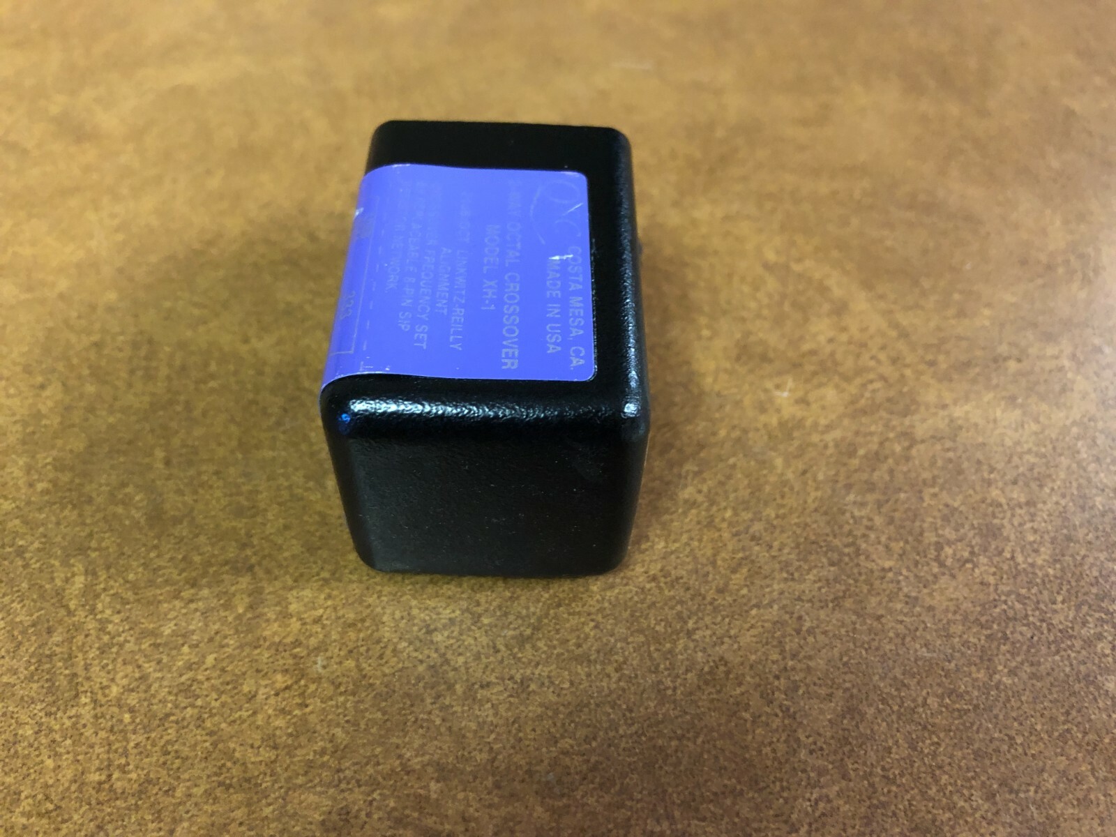 QSC XH-1 2-Way Octal Crossover 8 Pin Resistor