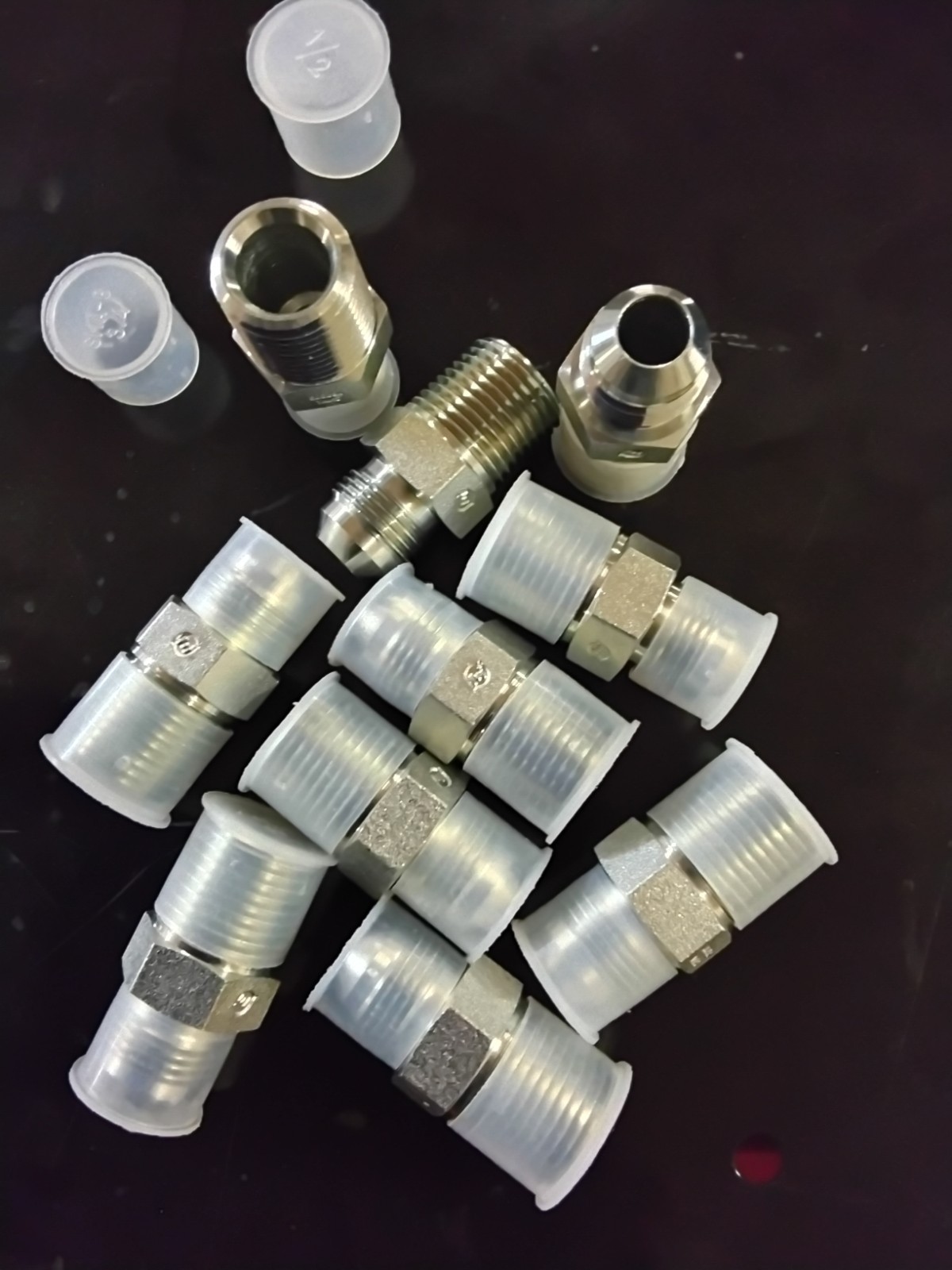 Lot Of 10, 2404-08-08 Hydraulic Fitting 1/2" Male JIC x 1/2" Male Pipe Connector