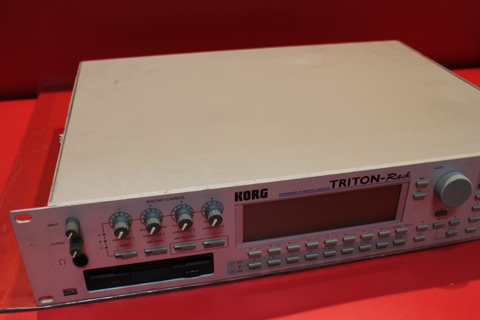 USED Korg Triton Rack Expandable Hi Module Sampler Synthesizer U1937 230804