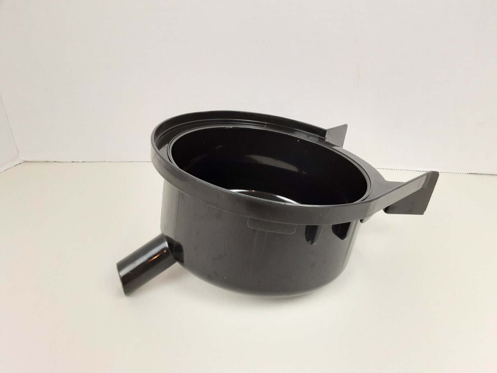 Juiceman JM400 Replacement Juice Spout Bowl Basket Part