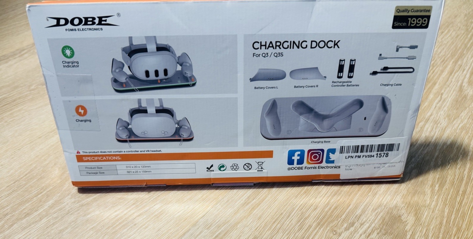 DOBE USB Charging Dock for Meta Quest 3/3S Headset & Controller, White/Black