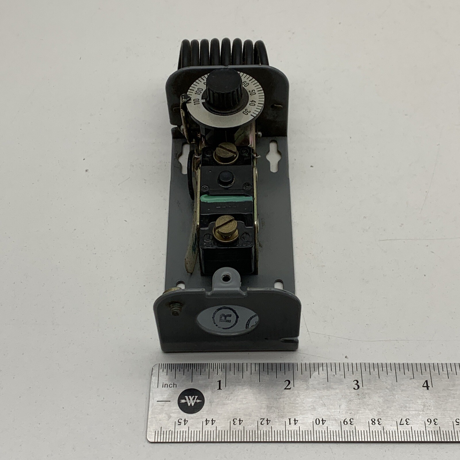 Johnson Controls Penn 9250 Thermostat, Missing Cover