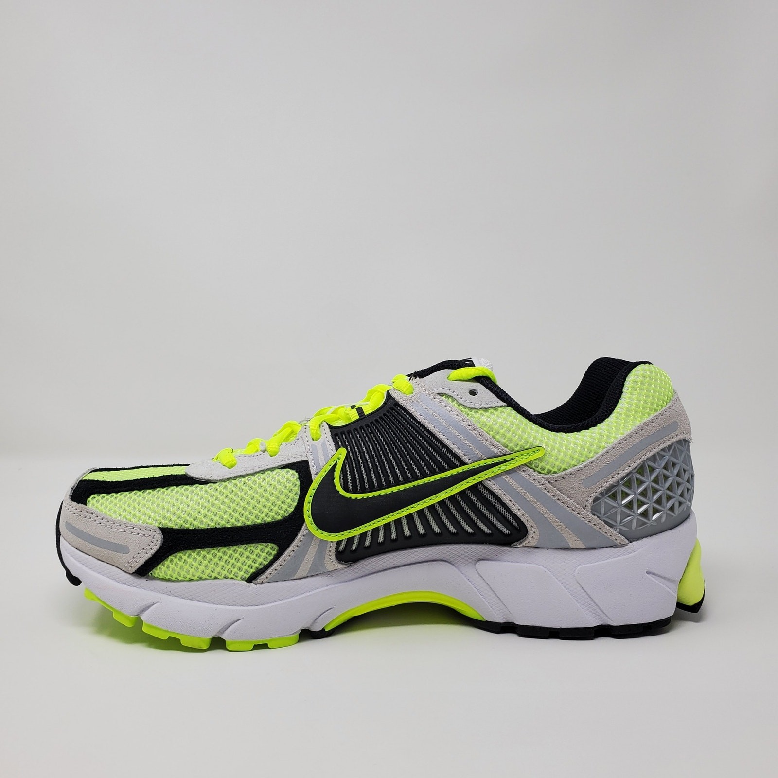 Nike Air Zoom Vomero 5 “Volt Green Platinum Black” FB9149-701 Men’s Size 9.5