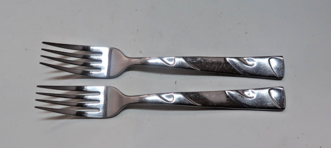 Oneida Stainless Allude 2 Salad Forks 7"