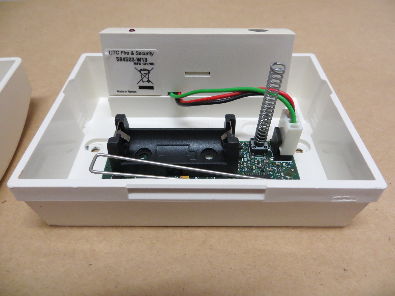 GE Security Interlogix 584503-W13 Wireless ShatterPro 3V Glassbreak Sensor UTC