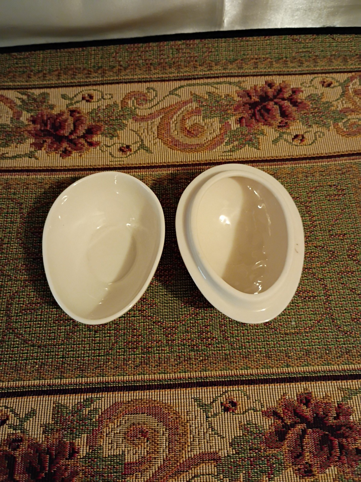 Lenox "Springtime" Egg Box. (30)t