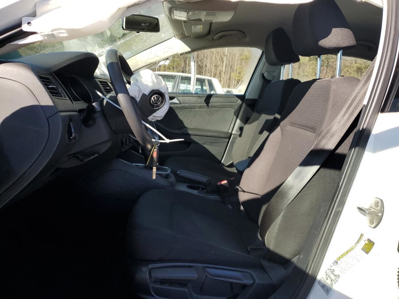 JETTA 2016 Glove Box 4558082