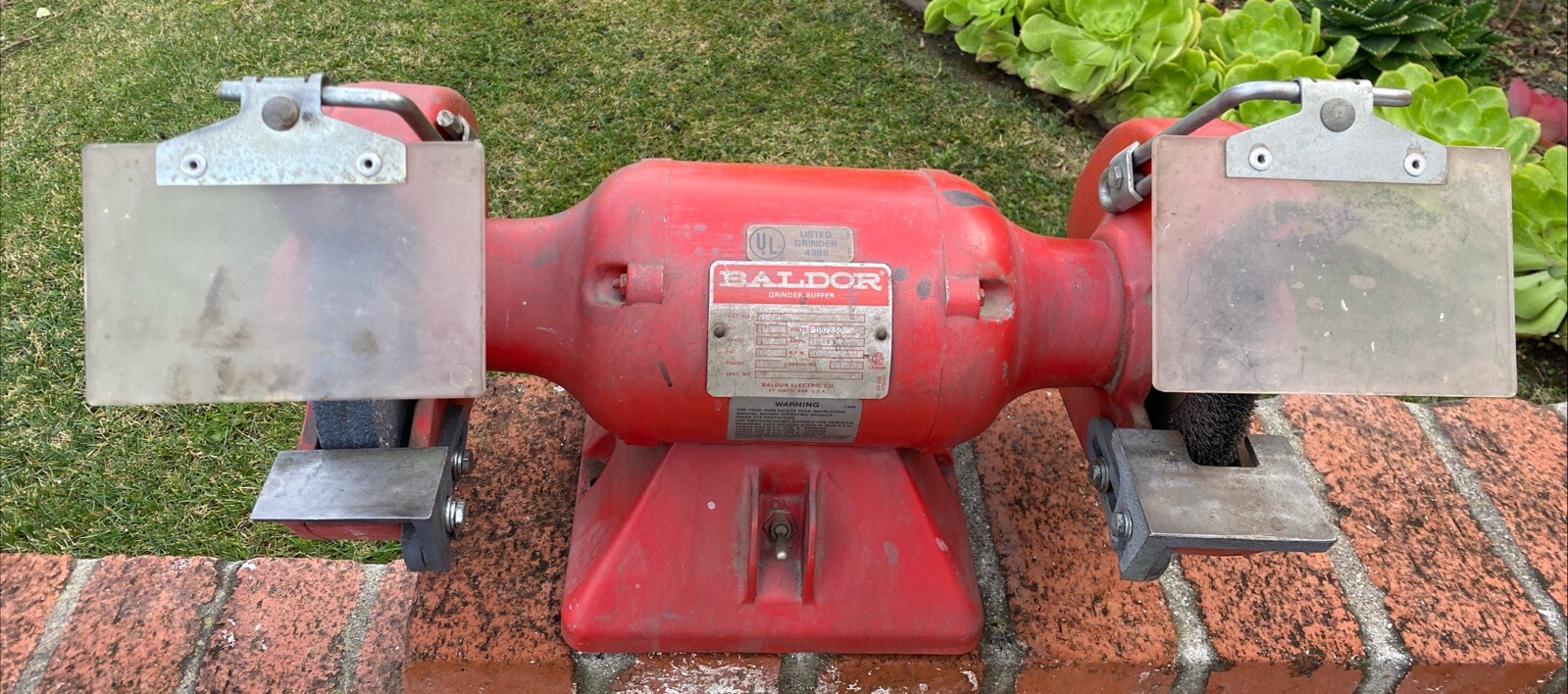 Baldor 7" Bench Grinder- Buffer 762RE 1/2 H.P. Phase 1 115/230V 3600 RPM