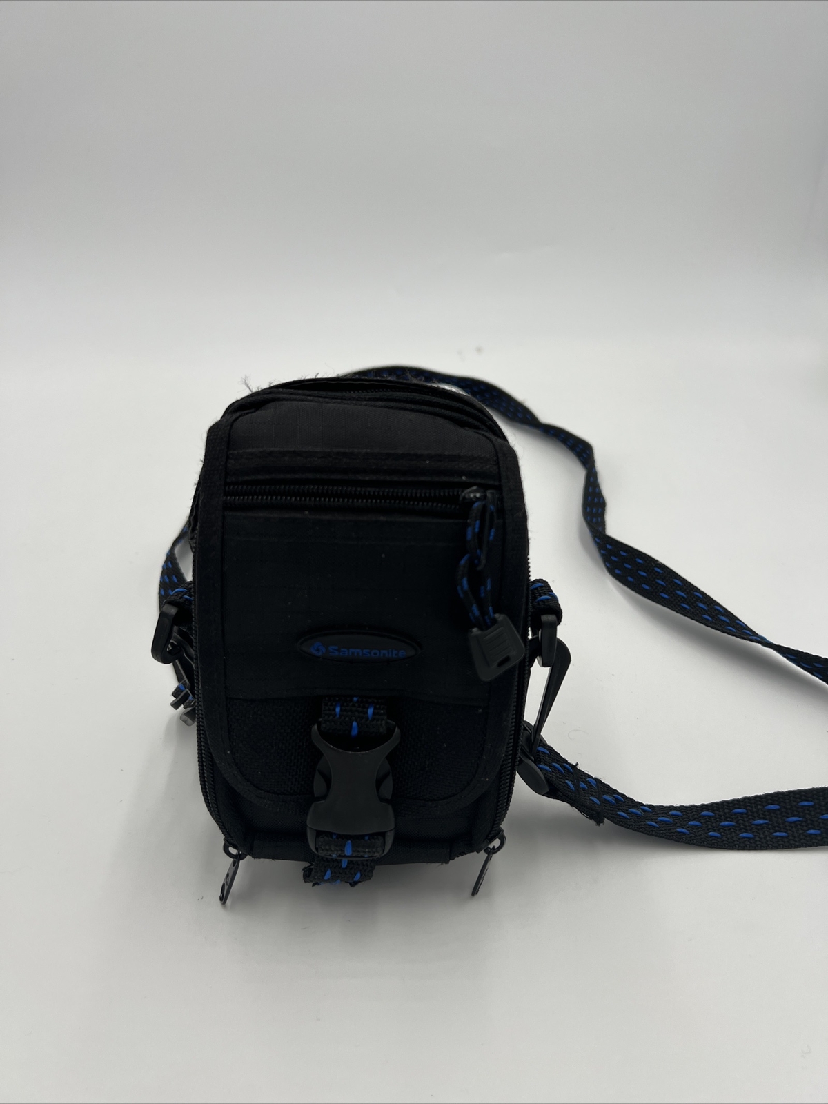 Samsonite Small Black Camera Case Pouch With Strap