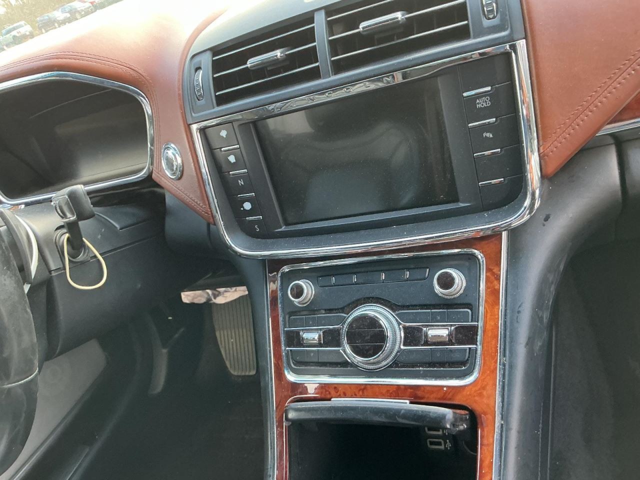 CONT-LINC 2017 Glove Box 4986950