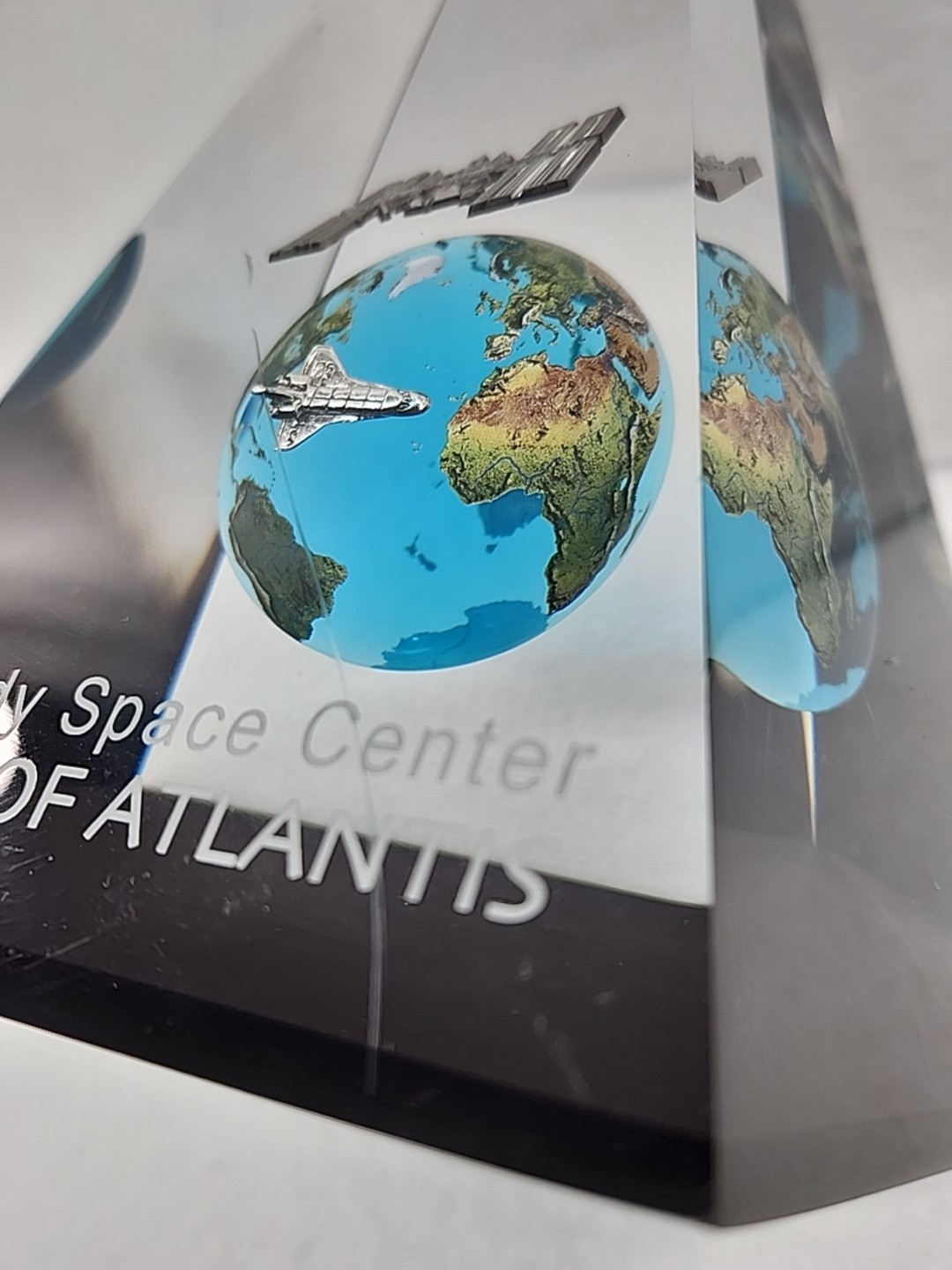 Nasa Kennedy Space Center Acrylic Pyramid Earth Home of Atlantis Orbiter Shuttle