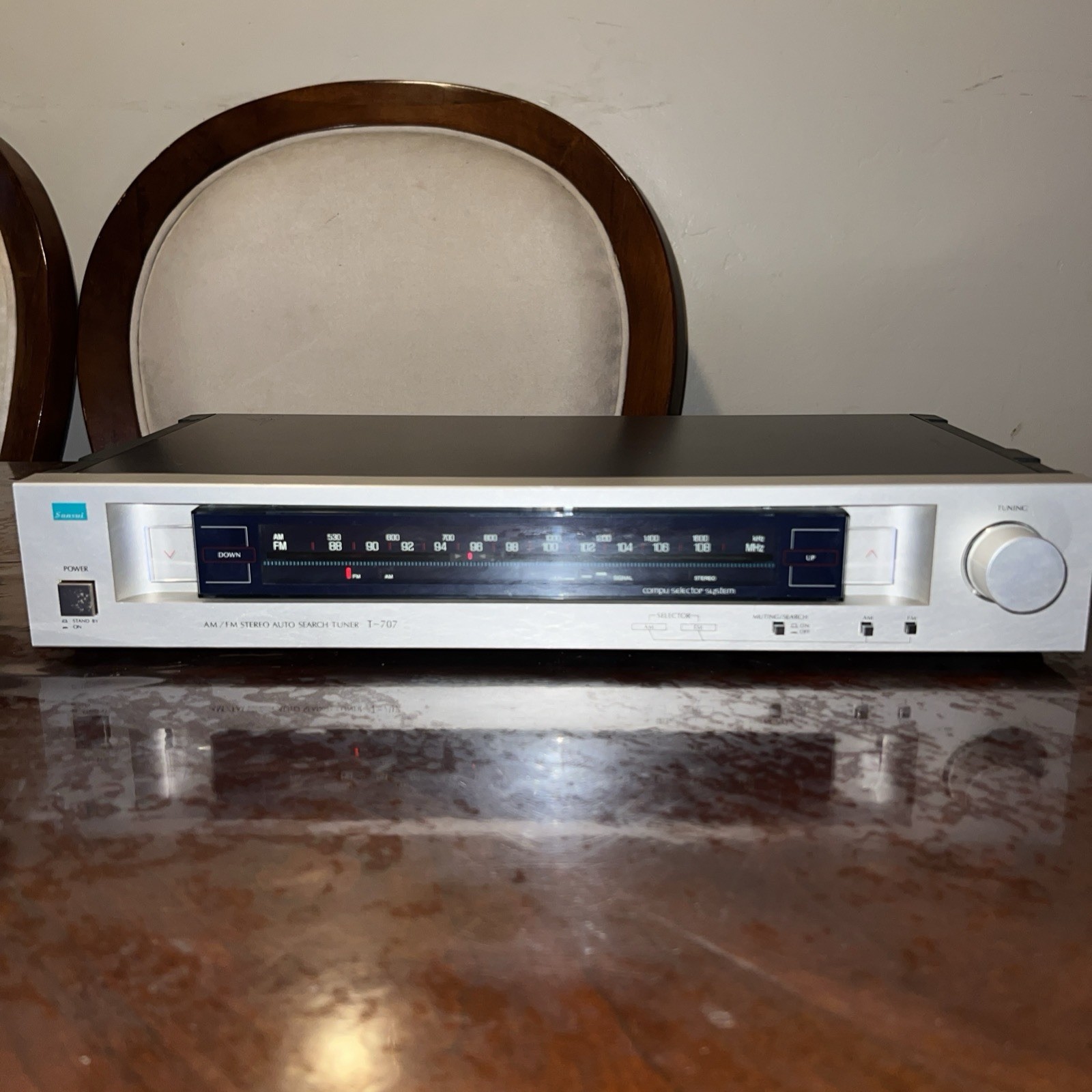 Sansui T-707 AM/FM Auto Search Stereo Tuner