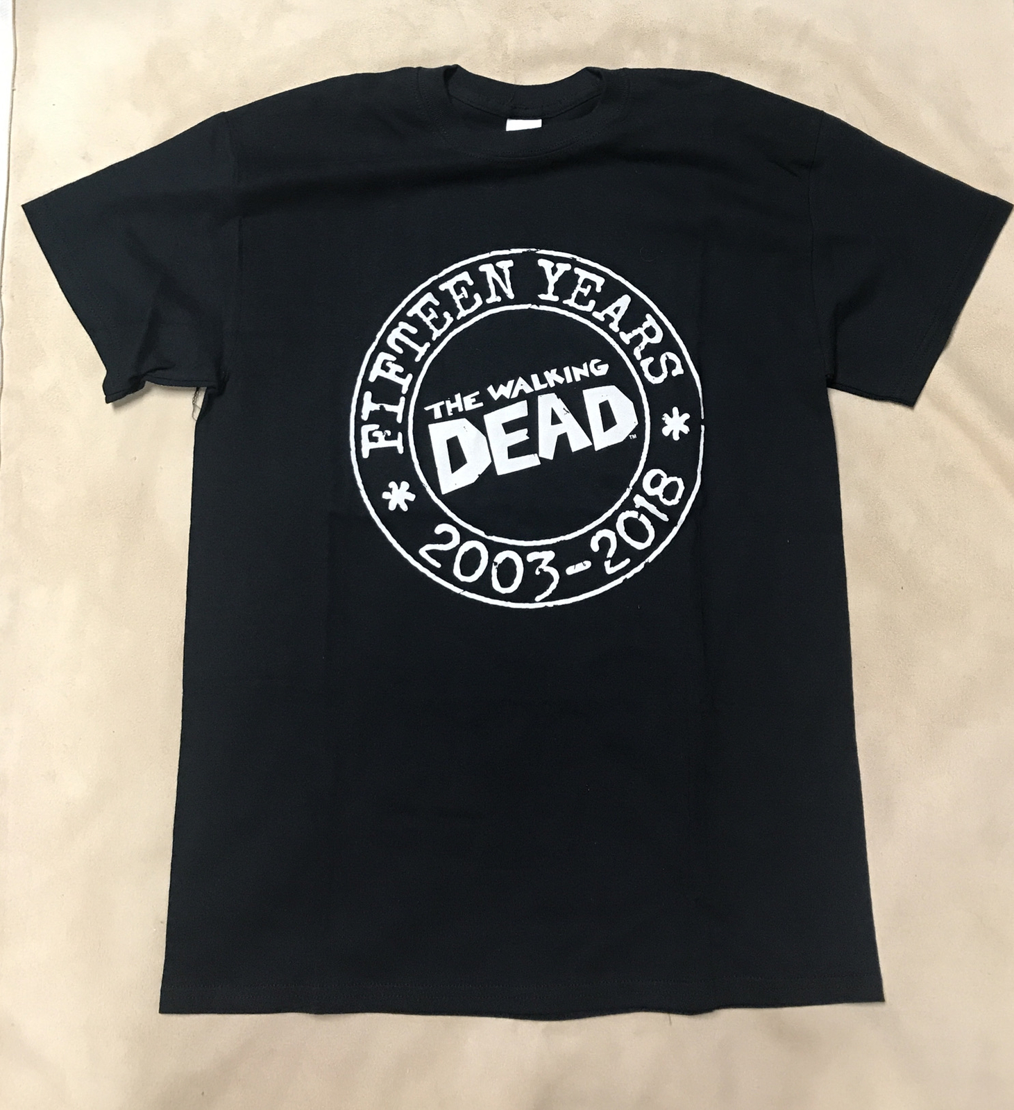 Skybound Comics TWD The Walking Dead Fiffteen Years 2003-2018 shirt Size Medium