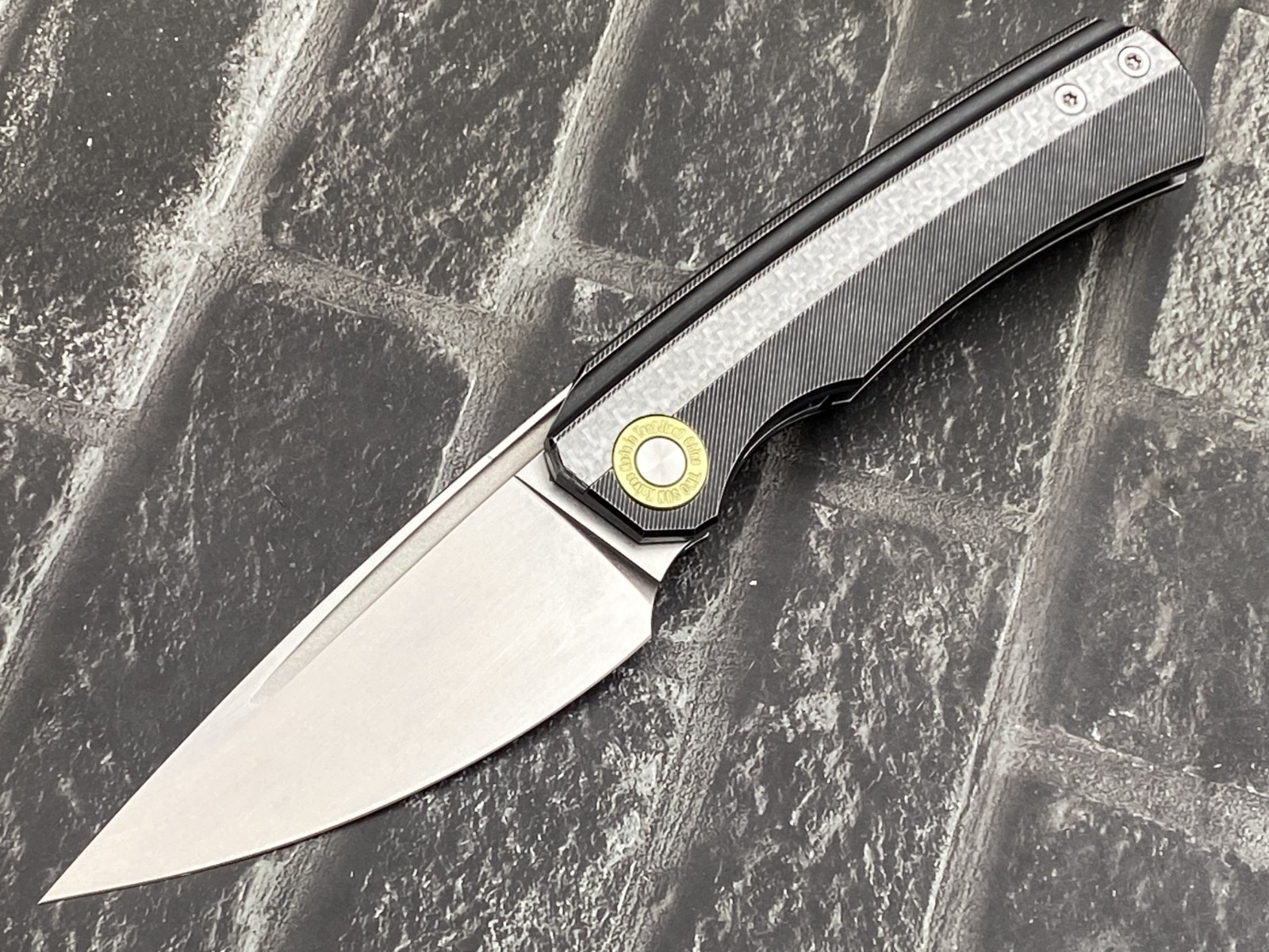 TwoSun TS494-YJ01-SW Folding Knife YJ01-V1 Blade Titanium/CF Handle Pocket Knife
