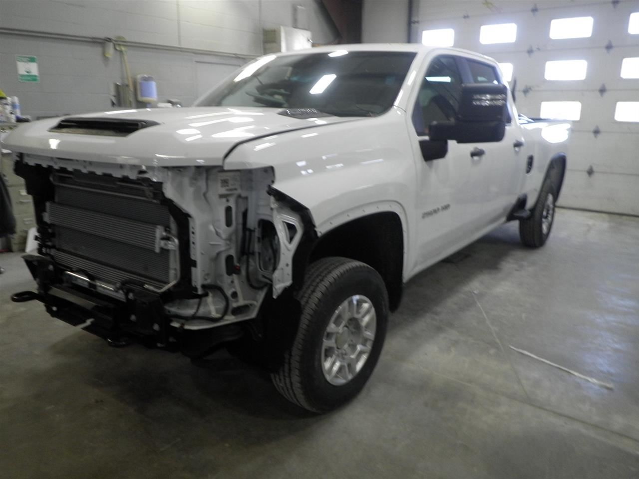 2026 Silverado 2500 2500HD Upper Air Shutter