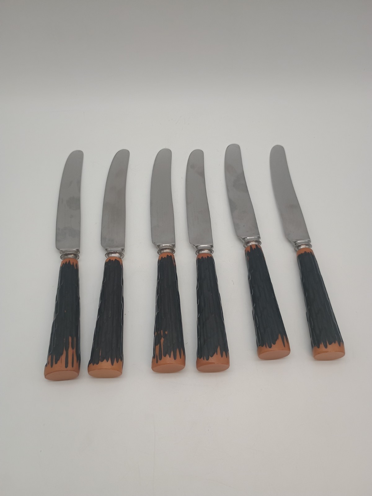 6 Westall RichardsonStainlessStealButterKnivesBakelite Handles Sheffield England