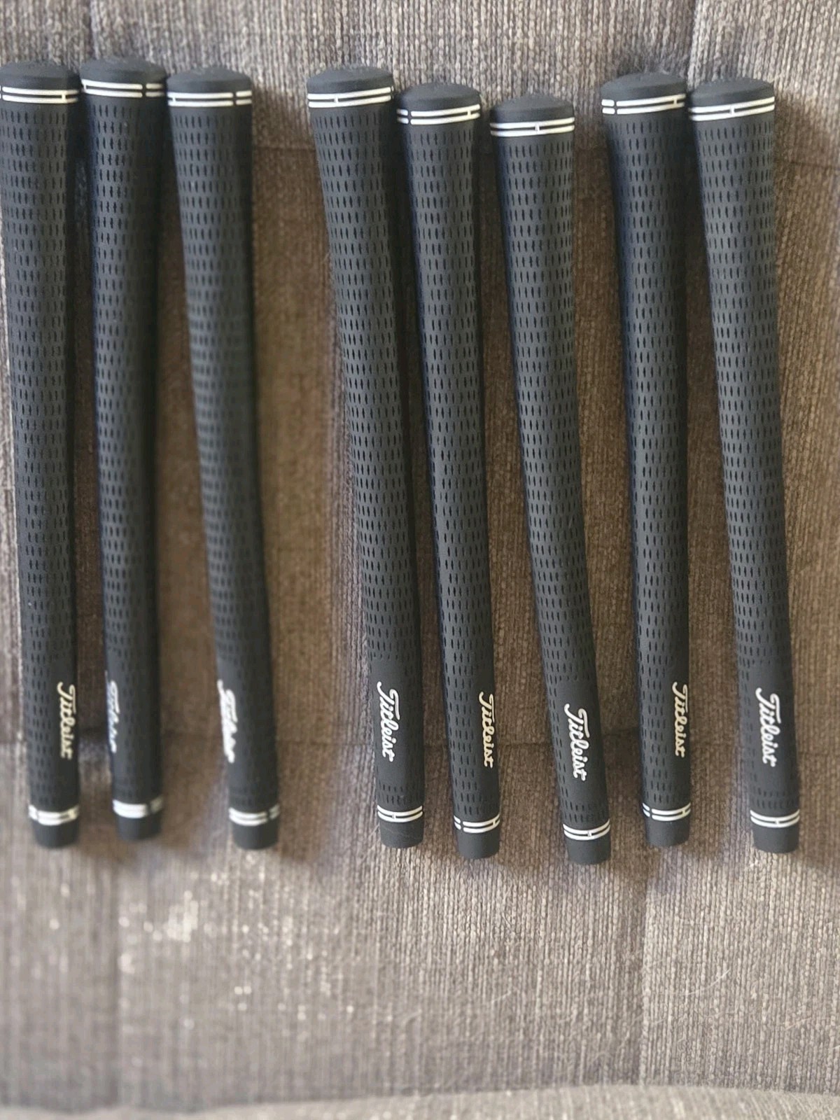 8  TITLEIST GOLF PRIDE TOUR VELVET GOLF GRIPS PROFESSIONAL PULL USED