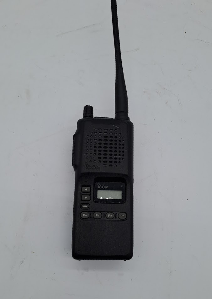 ICOM No. IC-F4S-4 440-470MHz UHF Two Way Handheld Radio Black