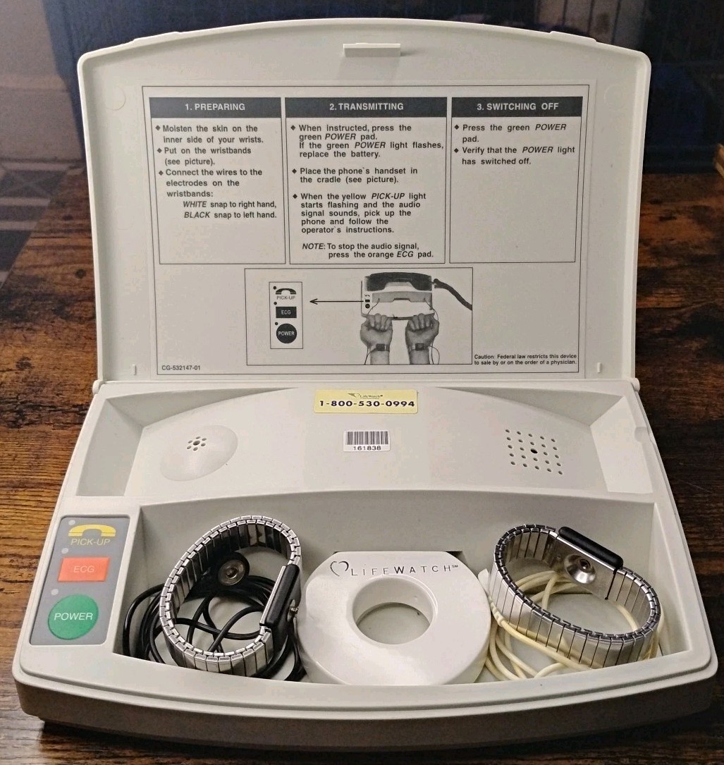 Life Watch Electrocardiograph ECG Machine Model # PM029334 By Card Guard