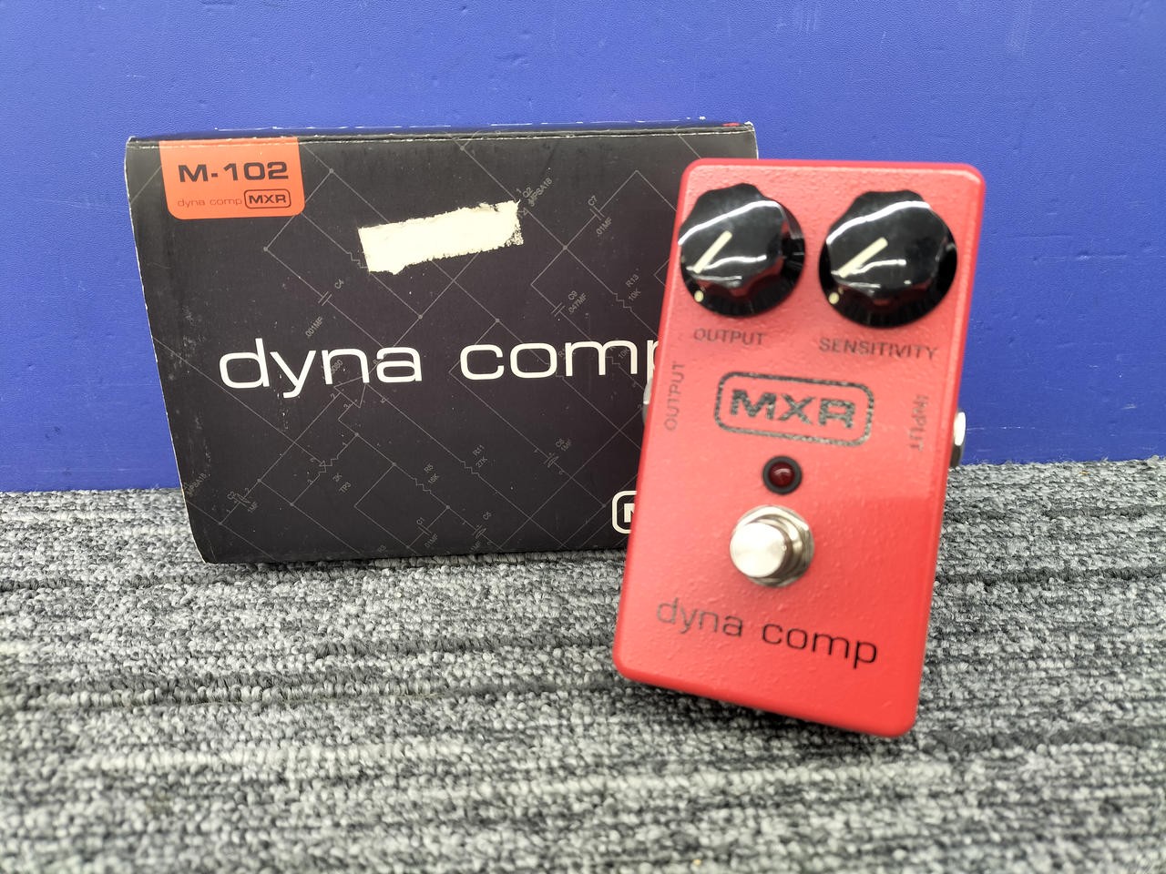MXR Dyna Comp M-102 Guitar & Bass Compressor Used by Lowell George