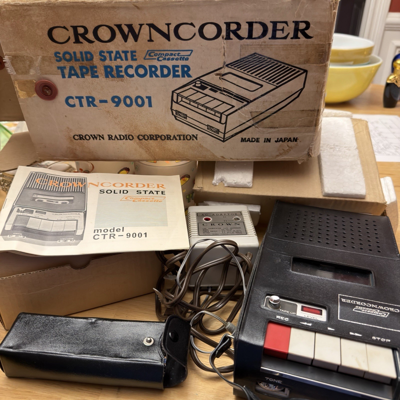 Vintage Crowncorder Cassette Tape Recorder CTR-9001 Mic Cords Box WORKS