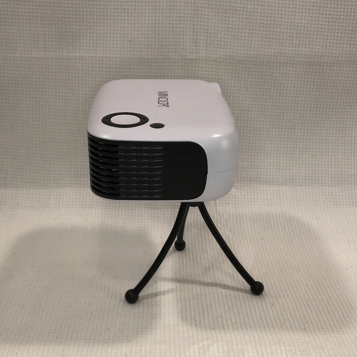 MINOLTA MINI HD PROJECTOR MN693 Working! Projector Only-No Remote Or Screen