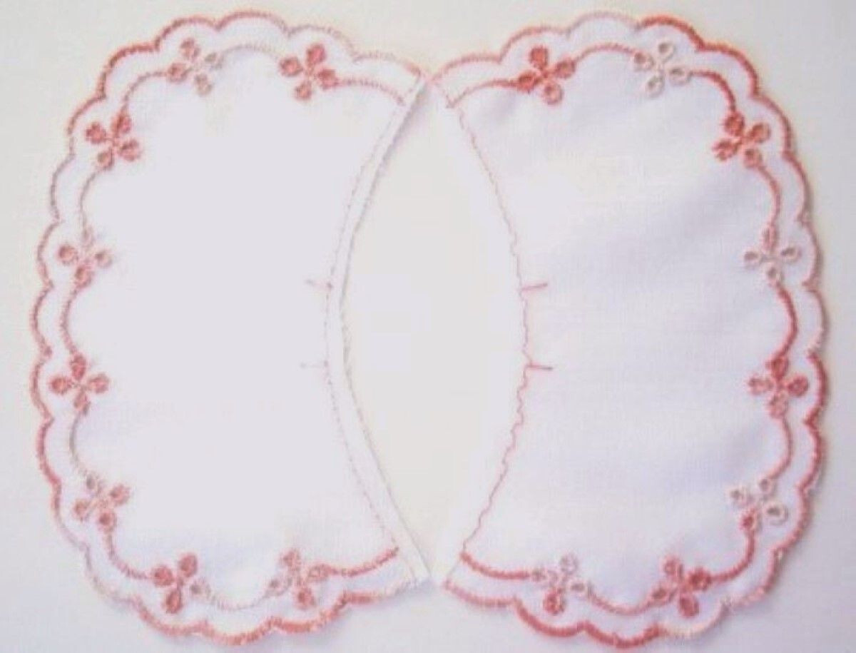 Vintage Beige/Apricot 2 3/4" x 5 5/8" Small Collar vlk-1