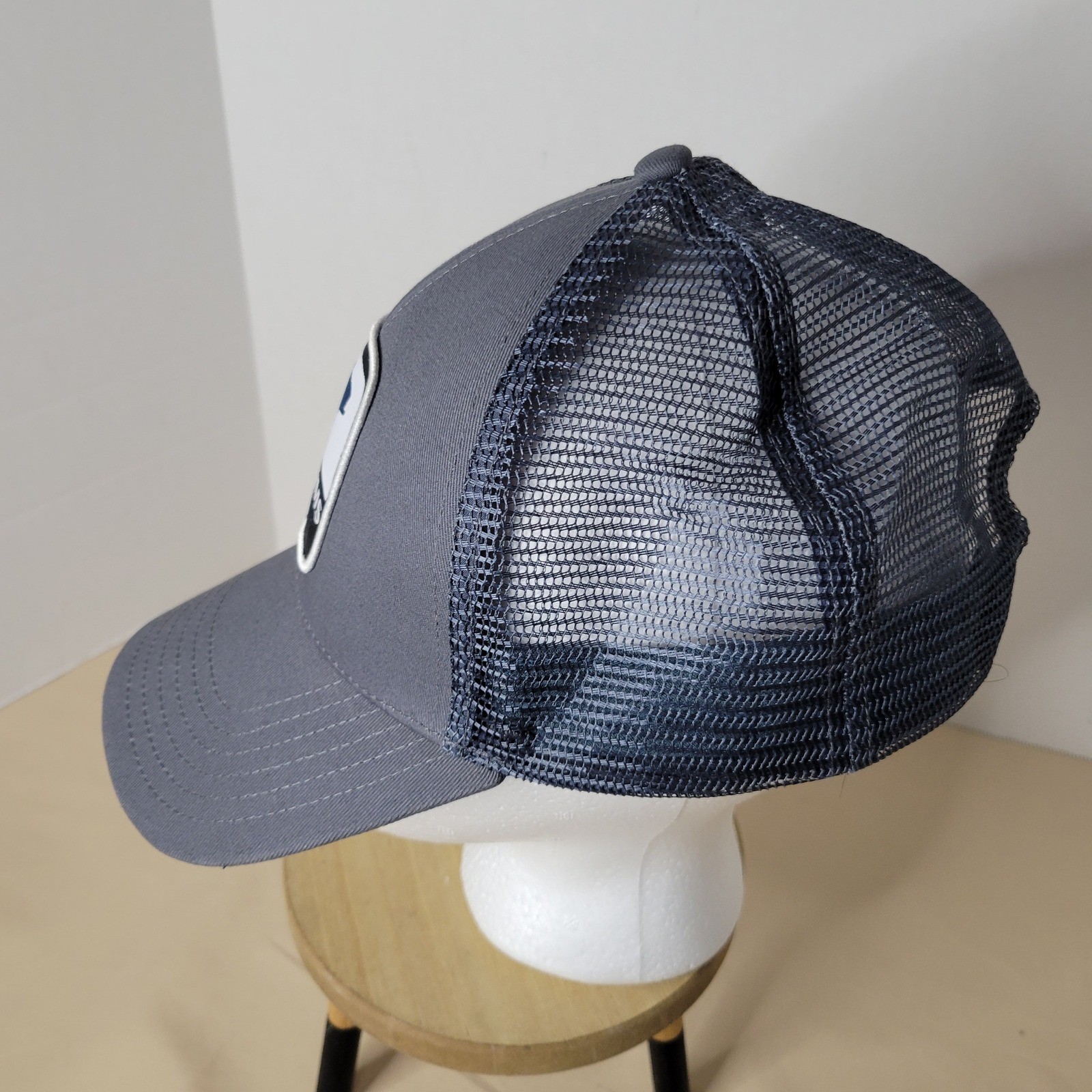 Simms Fishing Products Trucker Hat Gray Mesh Snapback Adjustable Outdoor