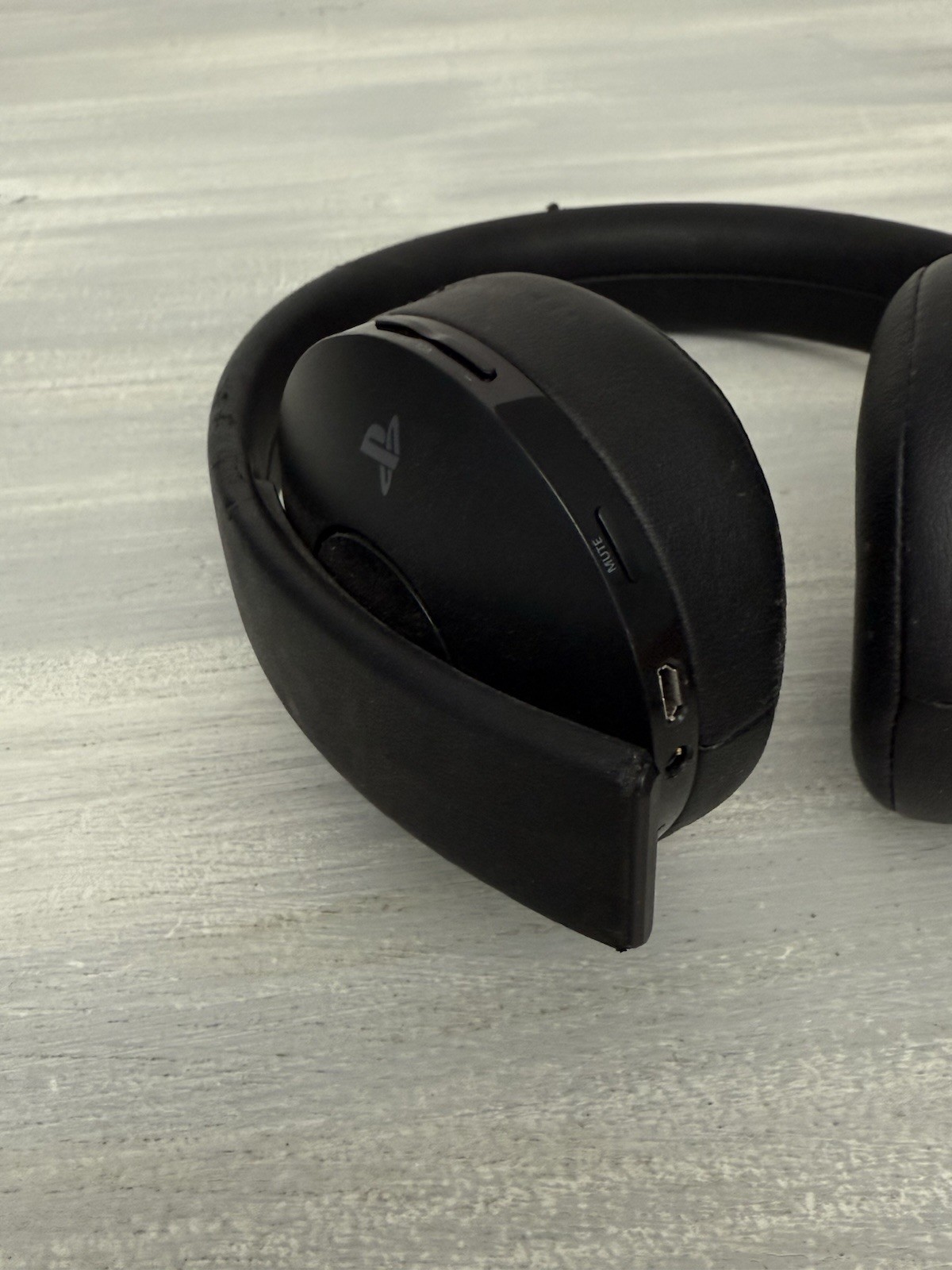Genuine Sony Playstation Wireless Stereo Headset CUHYA-0080 UNTESTED
